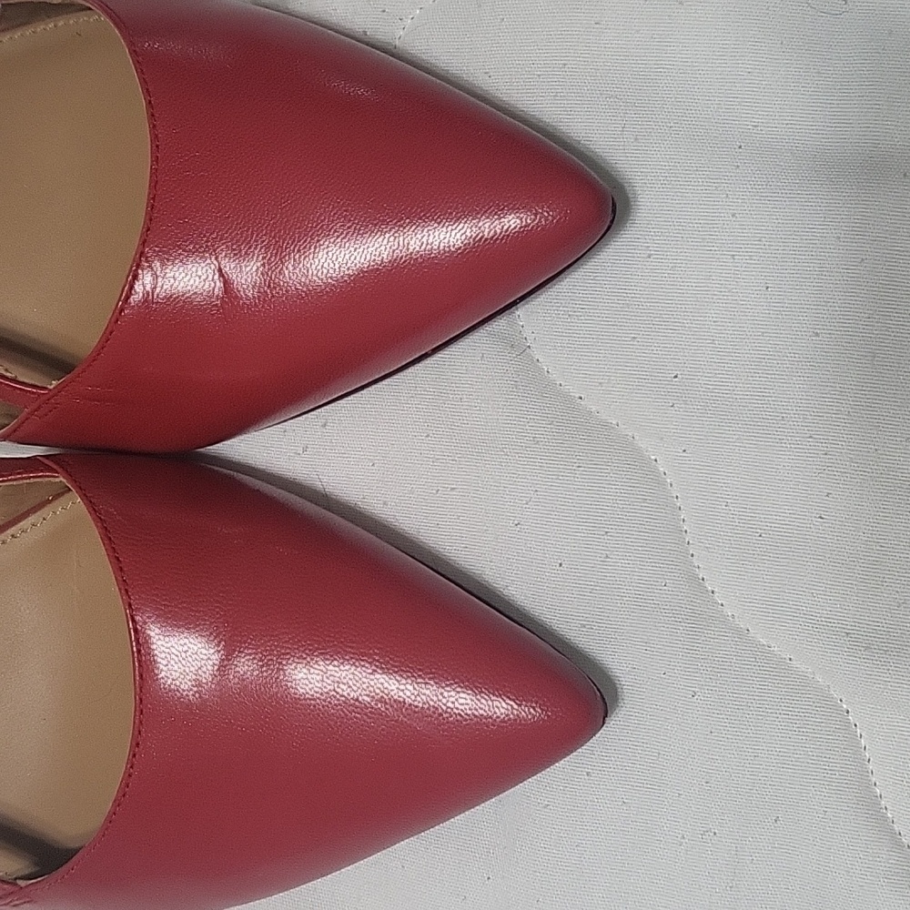 Calvin Klein Women’s Red Pointed Toe Slingback Pumps Size 7.5-8 - Picture 3 of 7